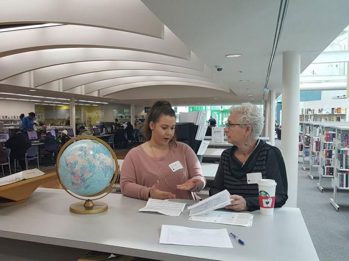 Case Western Reserve law student working in the lab