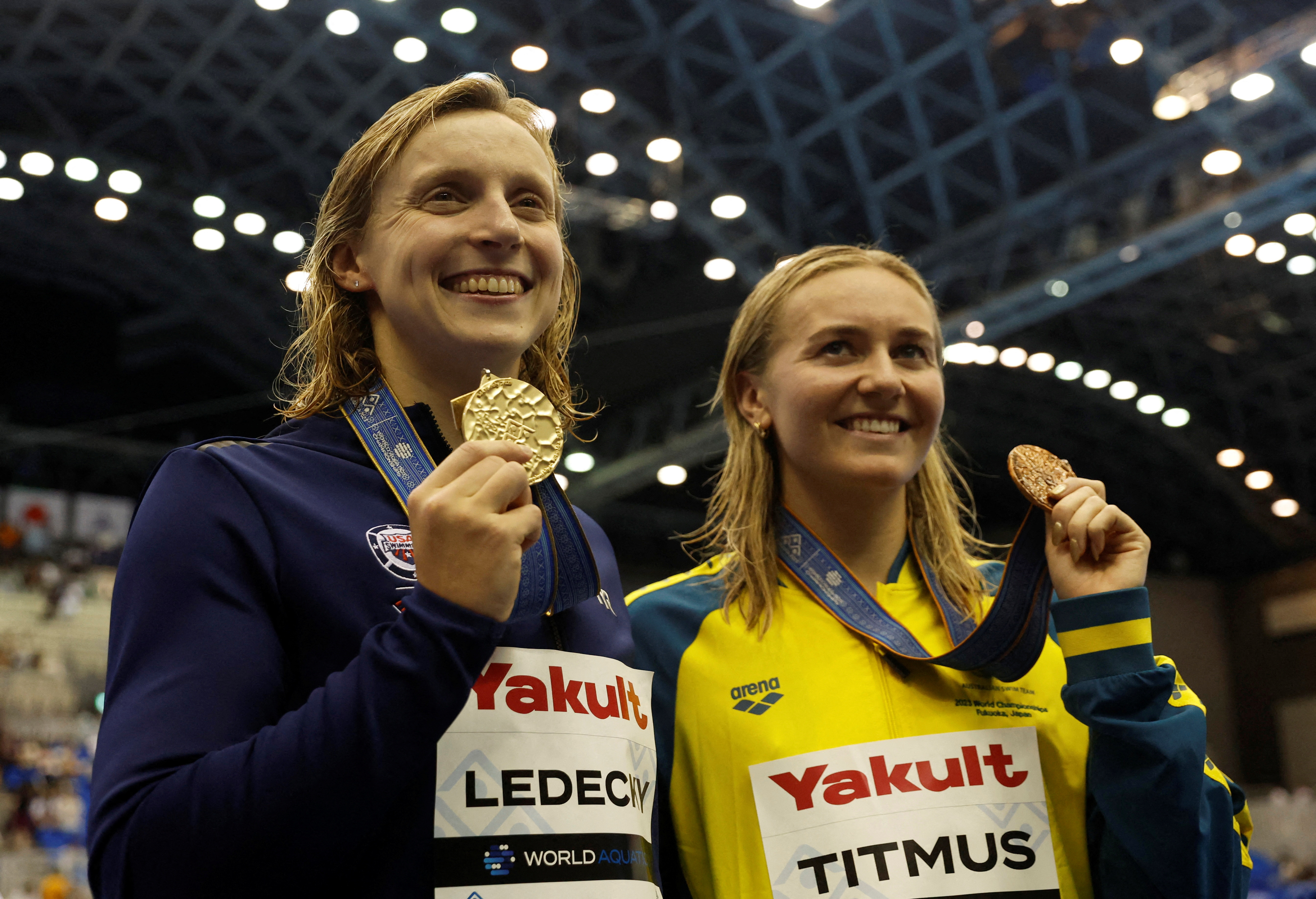 image Titmus smashes 200 metres freestyle world record at Olympic trials