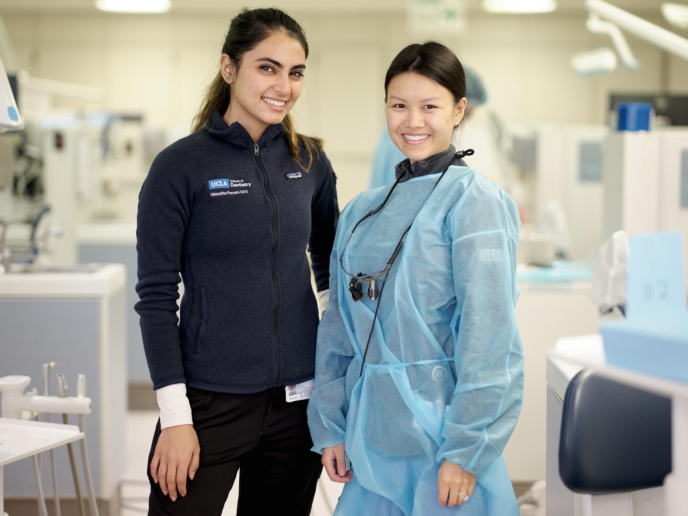 Students in the general clinic.