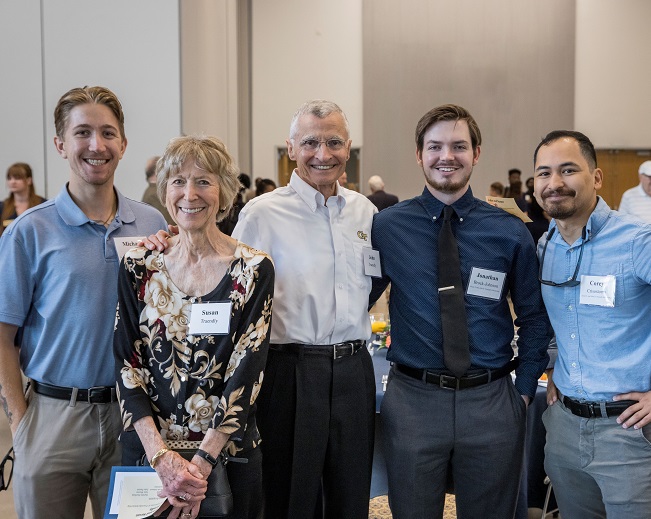 Traendlys and their scholarship recipients