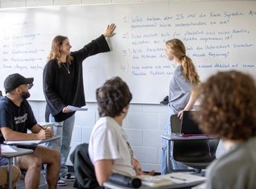 Students in GRMN 3030: Crossing Borders Lit/Cul taught by Hyoun-A Joo in Howey Physics on Oct. 13, 2022.