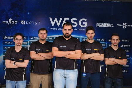 Team oNe eSports at WESG 2016 Americas Finals From left to right: Maluk3 · adr · bt0 · pava · bld V