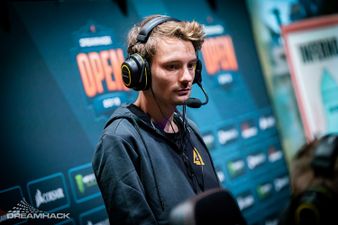 Devilwalk coaching GODSENT at DreamHack Open Winter 2019