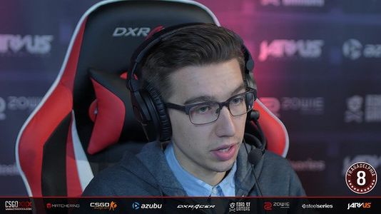 Scrawny at Fragadelphia 8