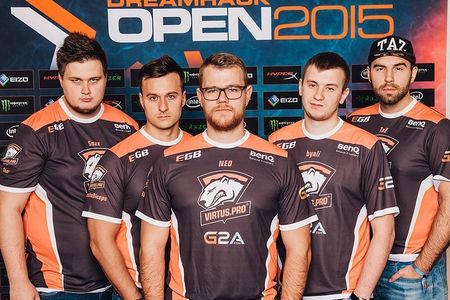 Virtus.pro at DreamHack Open Cluj-Napoca 2015 From left to right: Snax · pashaBiceps · NEO · byali · TaZ