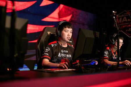 Summer at StarLadder Berlin Major 2019 with TYLOO