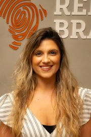 Hélen Freitas