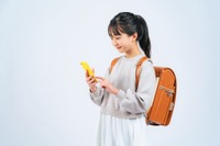 小学生女子のスマホ所有率50％超…JS研究所調査結果