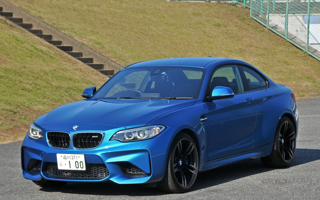 【BMW M2】800万円を切るM---コンパクトなボディが日本の道路にマッチ［写真蔵］