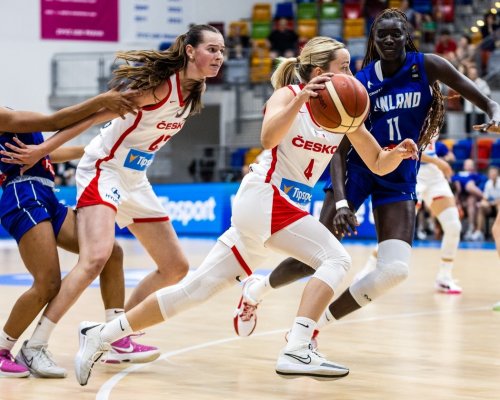 Naše hra byla málo pestrá, řekla po další výhře koučka českých basketbalistek Ptáčková. Ve finále si reprezentace zopakuje bitvu s Koreou