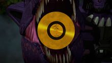 WFC-Kingdom-Ep1-Predacon-Megatron-shows-Golden-Disk.jpg