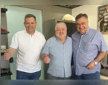 Fora da chapa da situação, Luis Bertoli recebe visita