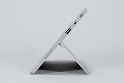 ������#011�Υ���ͥ���/Microsoft�������֥�åȤ���2�ơ�Surface 2�פ�iPad��Android���֥�åȤ�Ω�������������ʤˤʤä��Τ���