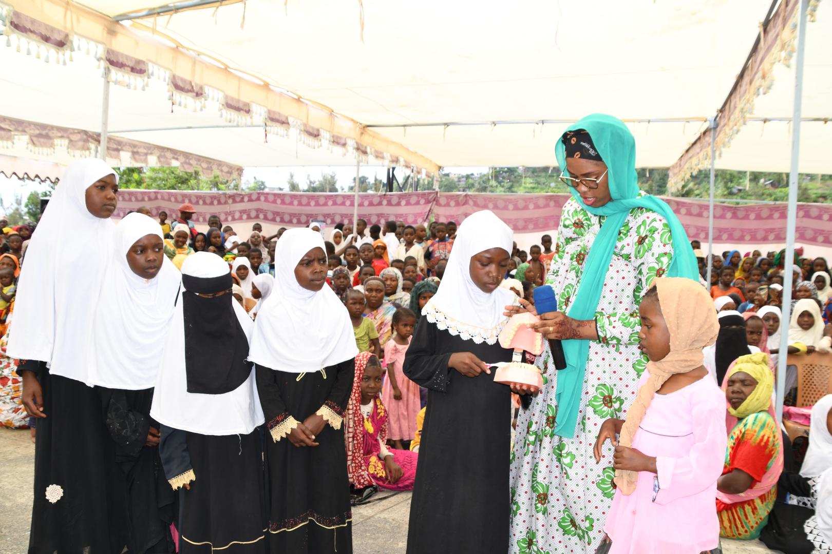 Comores : un projet de santé bucco-dentaire dépiste les maladies cardiaques chez les enfants