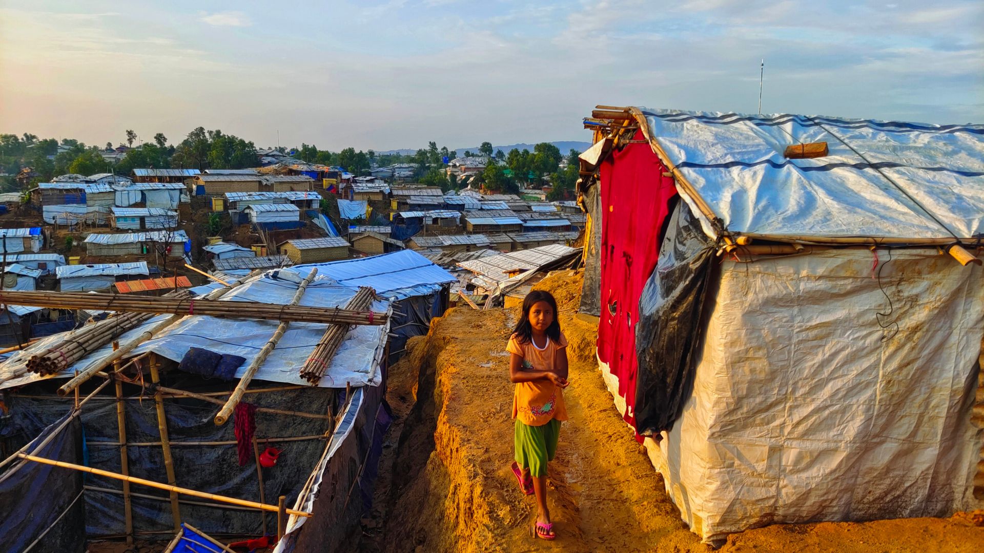 Girl in Cox's Bazar refugee camp