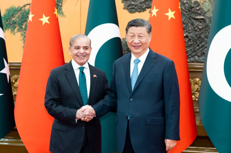 Chinese President Xi Jinping welcomes Pakistani Prime Minister Shehbaz Sharif