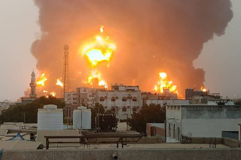 Fire in Hodeidah port