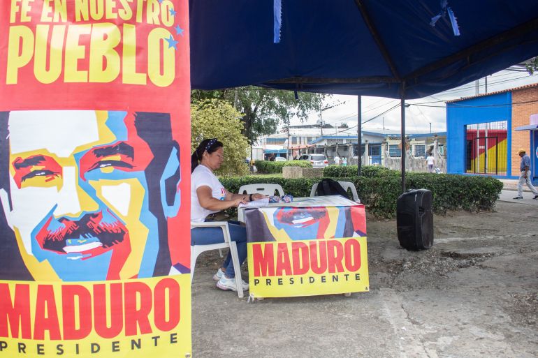 Elsa Rojas campaigns for Maduro in a small town in northwest Venezuela.