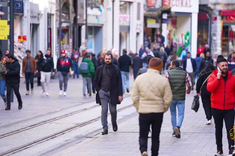 استمرار السياحة بالمدن الرئيسية في تركيا