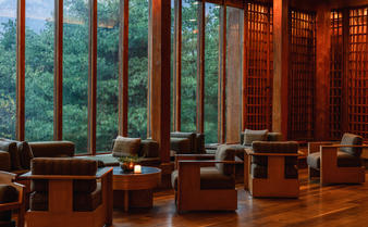 amankora-bhutan-paro-lodge-interior-living-room.jpg