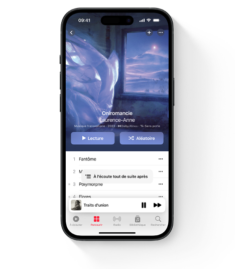 iPhone affichant l’interface d’Apple Music avec une pochette de Laurence-Anne