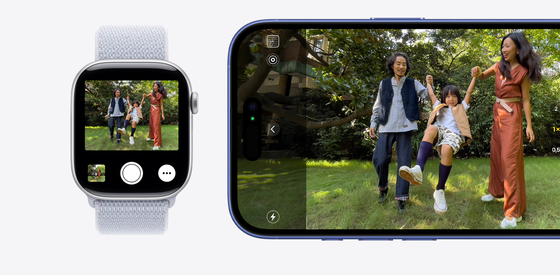 Un iPhone 15 montrant un groupe posant pour une photo, et une Apple Watch Series 9 où l’image est reproduite grâce à la fonctionnalité Télécommande de l’appareil photo.