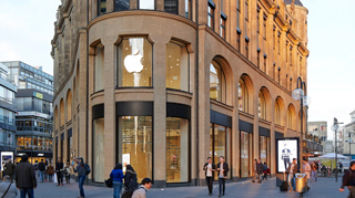 Apple Schildergasse in Köln, Deutschland