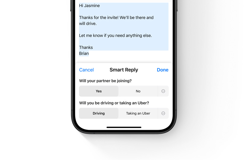 iPhone에 Mail 앱의 스마트 답장 옵션이 표시되어 있는 모습.