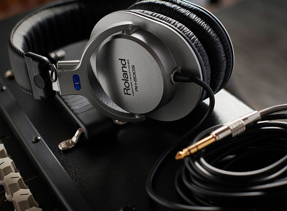 Roland headphone