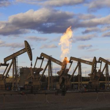 Pumpjacks at an oil well site near Epping, N.D., Oct. 1, 2018. © 2018 Jim Wilson/The New York Times/GDA via AP Images