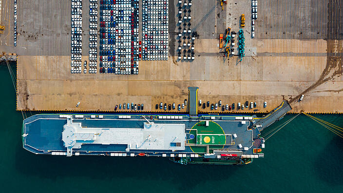 China, shipping, cars