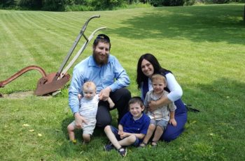 Chana Lightstone with her family before her youngest son was born 2 months ago. (Courtesy of the Lightstone family)