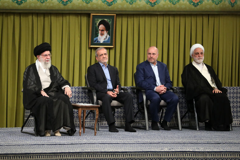 Leader Meets with Officials, Islamic Ambassadors, and Unity Conference Participants