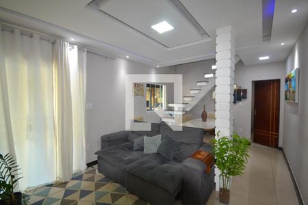 Sala de casa para alugar com 3 quartos, 80m² em Centro, Belford Roxo