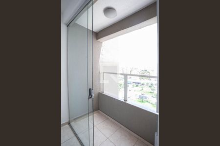 Varanda da sala  de apartamento para alugar com 3 quartos, 80m² em Castelo, Belo Horizonte