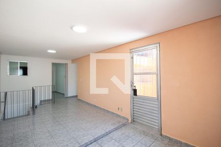 Sala de casa à venda com 2 quartos, 150m² em Jardim Roberto, Osasco