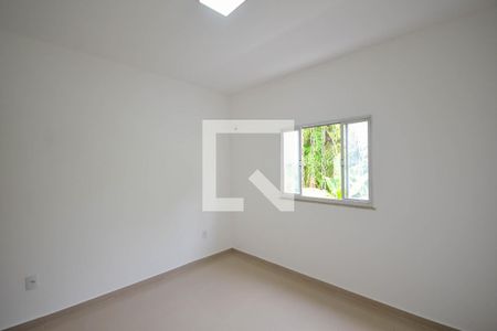 Quarto 1 de casa para alugar com 2 quartos, 68m² em Heliópolis, Belford Roxo