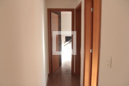 Corredor de apartamento para alugar com 2 quartos, 48m² em Castelo, Belo Horizonte