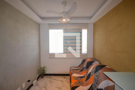 Sala de apartamento para alugar com 2 quartos, 48m² em Santo Antonio da Prata, Belford Roxo