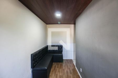 Sala de apartamento para alugar com 2 quartos, 50m² em Heliópolis, Belford Roxo