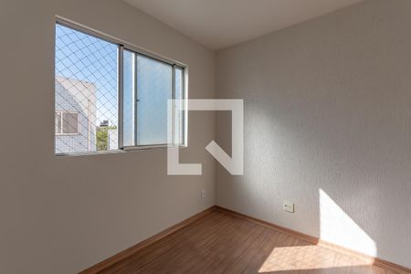 Quarto 2 de apartamento para alugar com 2 quartos, 45m² em Indaiá, Belo Horizonte