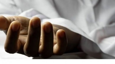 Telangana: Couple blames relatives for mental trauma, ends life