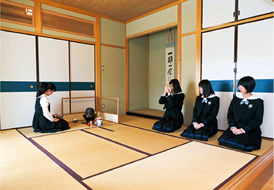 瀧野川女子学園施設紹介 茶道室