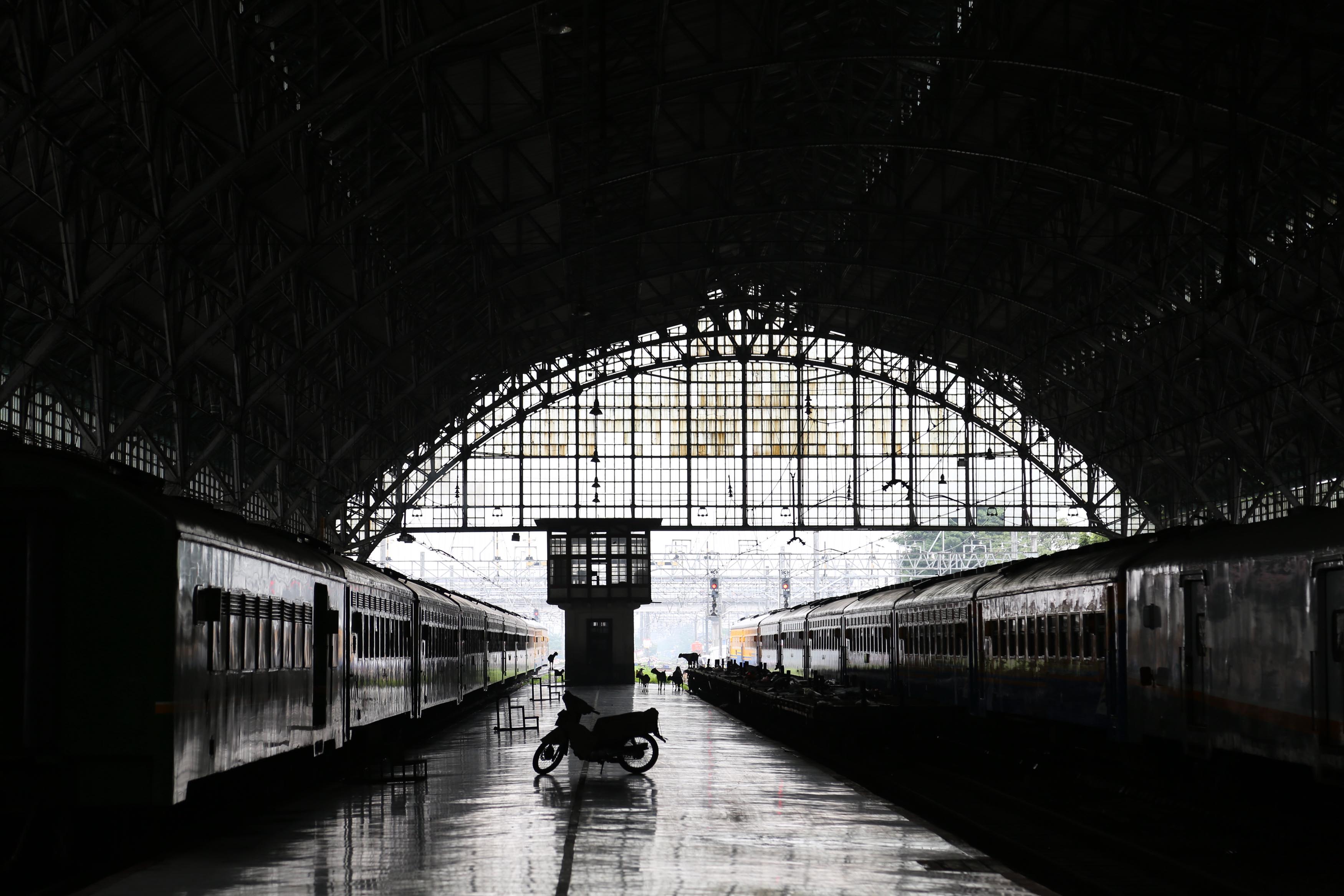 The Jakarta Post - Stasiun Tanjung Priok