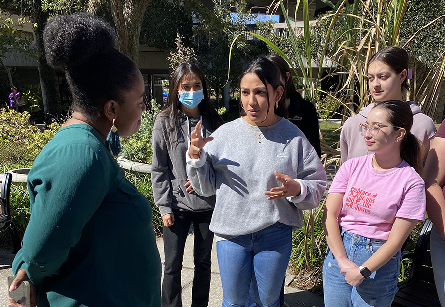 Students on environmental justice tour