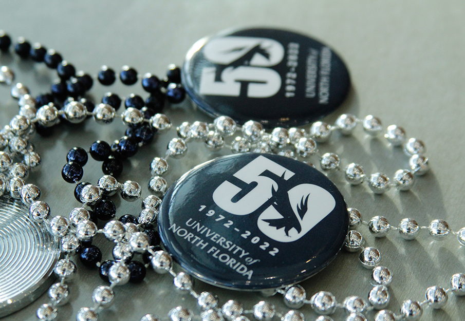 UNF Homecoming buttons