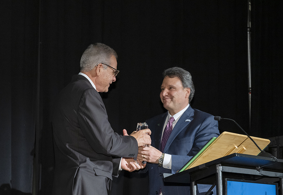 President Limayem receiving the National Academy of Inventors Sentinel Award 