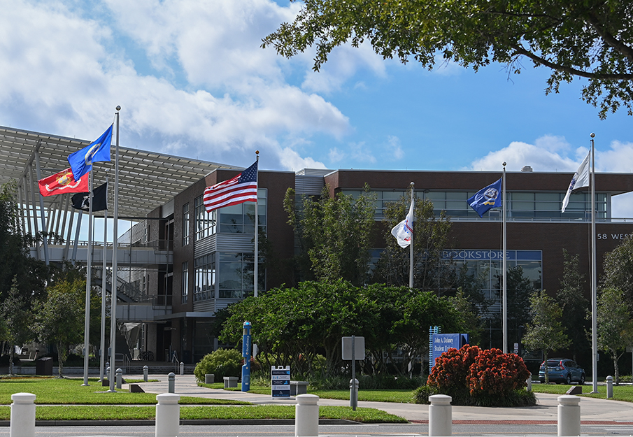 View of Veteran's Plaza at the Student Union on a sunny day