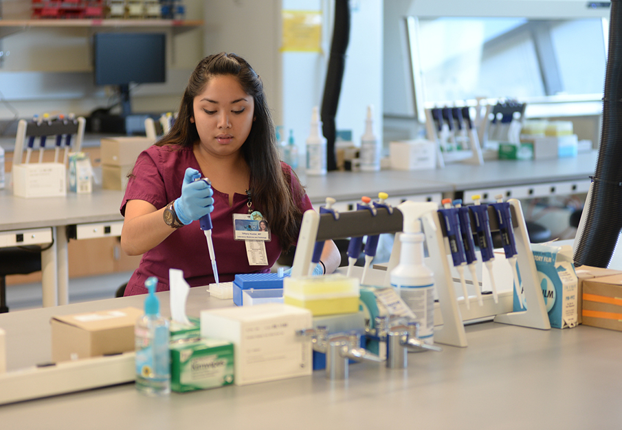 Student working in health research