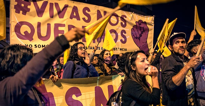 Civil society groups that support gender equality participate in the “Vivas Nos Queremos” (“We want/love ourselves alive”) march outside of the National Assembly building during the Assembly’s enactment of the Law against the violence of women, 26 November 2017, in Quito, Ecuador. Photo: UN Women/Martín Jaramillo.